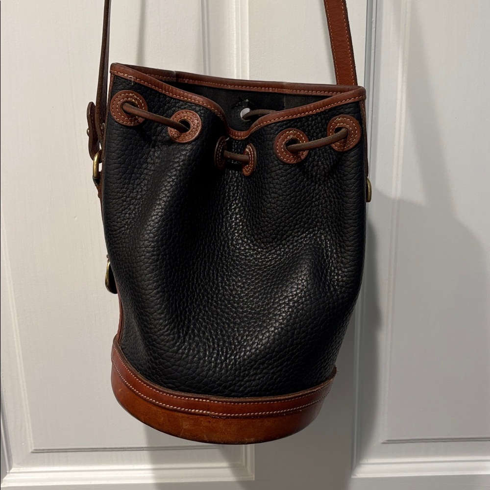 Vintage Dooney & Bourke All-Weather Leather drawstring bucket bag - Picture 7 of 9